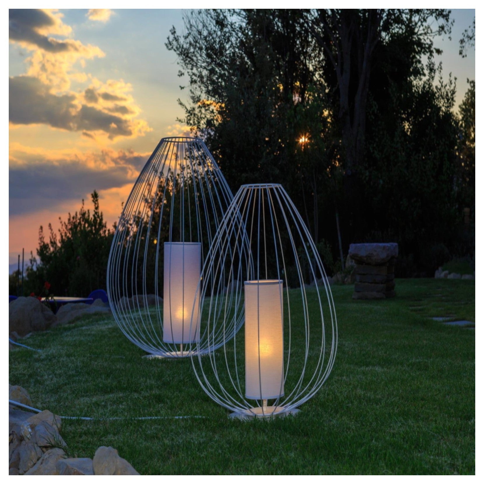 Cell Floor Lamp, Wide, 89 cm H, White Metal with White Poly, E27, IP65