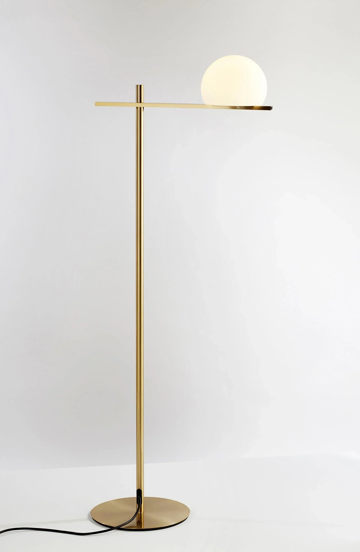Circ Floor Lamp, Glass Shade with Satin Gold, LED, IP20