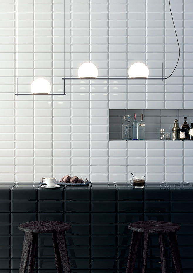 Circ Linear Pendant, 2 Lights, White Glass with Gold Hardware, Surface Mount, LED, Triac Dim, IP20