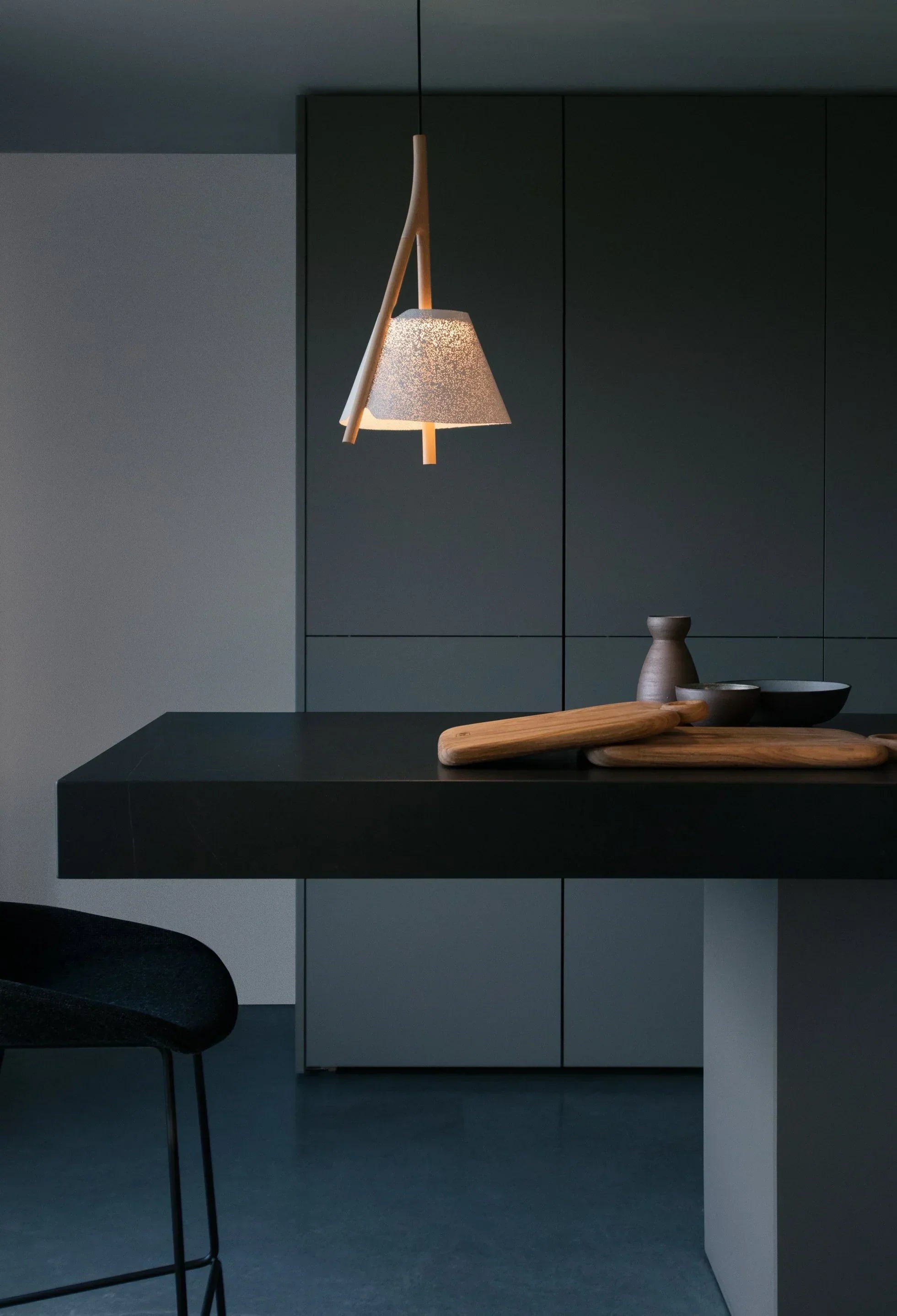 Cambo Pendant, White, IP20, Phase Cut Dim